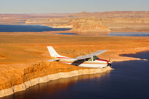 EcoFlight flying students over Lake Powell, discussing water use in the Colorado River