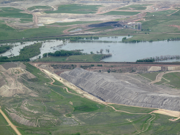 Oil_Gas_Mining_Montana_Otter_Creek_cbm near sheridan7033 (33)