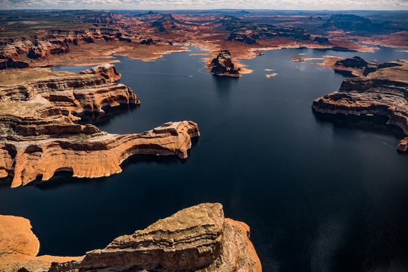 Lake Powell on the border of AZ and UT (1 of 1)-3
