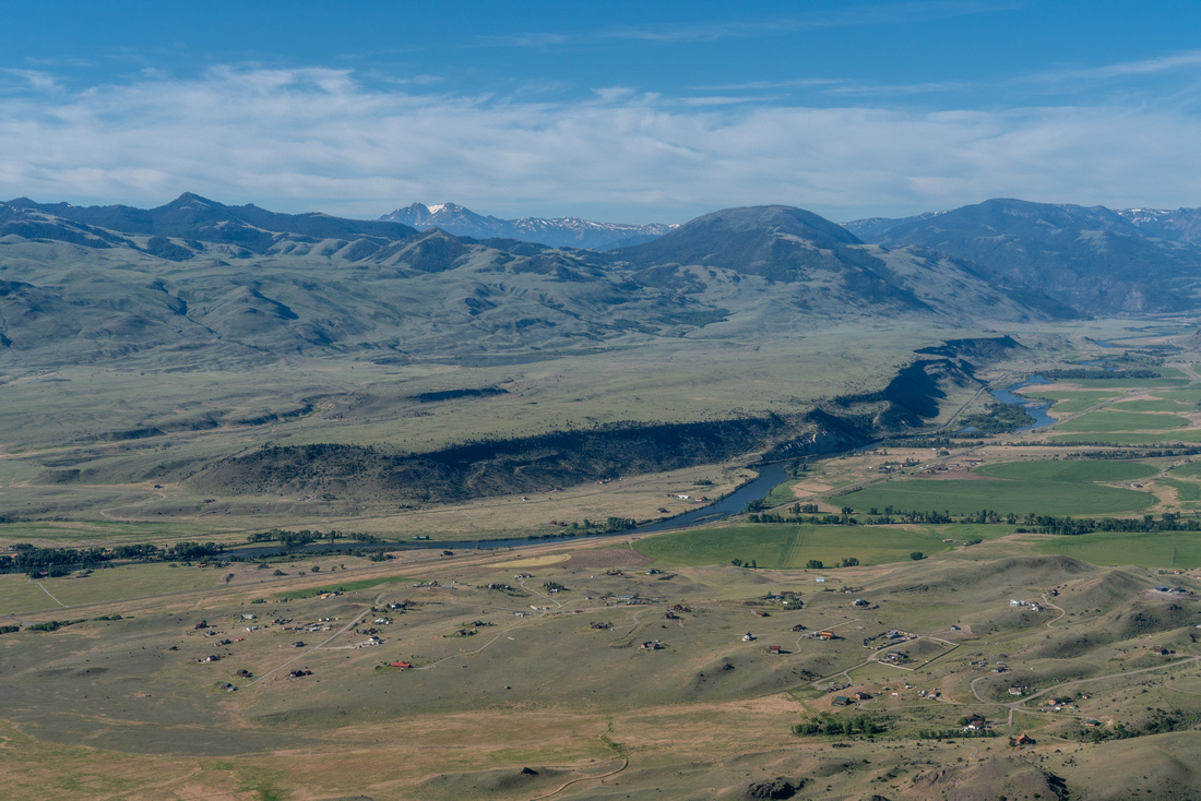 Paradise Valley and Yellowstone River-3