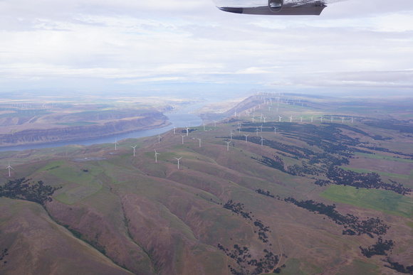 Coumbia River Gorge wind farms Washington and Oregon